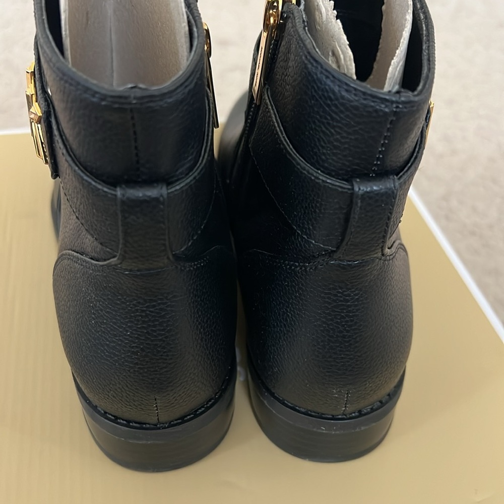 Michael Kors Women's Jilly Flat Boots - Picture 5 of 11